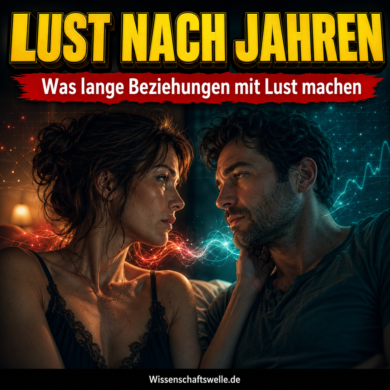 Ein langjähriges Paar blickt sich im Halbdunkel eines Schlafzimmers an, zwischen warmem und kühlem Licht spannt sich eine leuchtende Signalspur als Symbol für Begehren, Bindung und Gewohnheit.